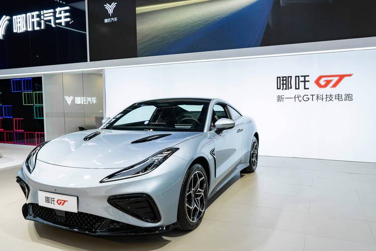 佛山顺德区威科胜企业管理咨询哪吒汽车在智能汽车领域的表现，领途汽车在新能源汽车市场中的影响力